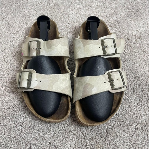 Birkenstock Arizona Camo Sandals Two Strap Adjustable Buckle Slides‎ - Picture 1 of 12